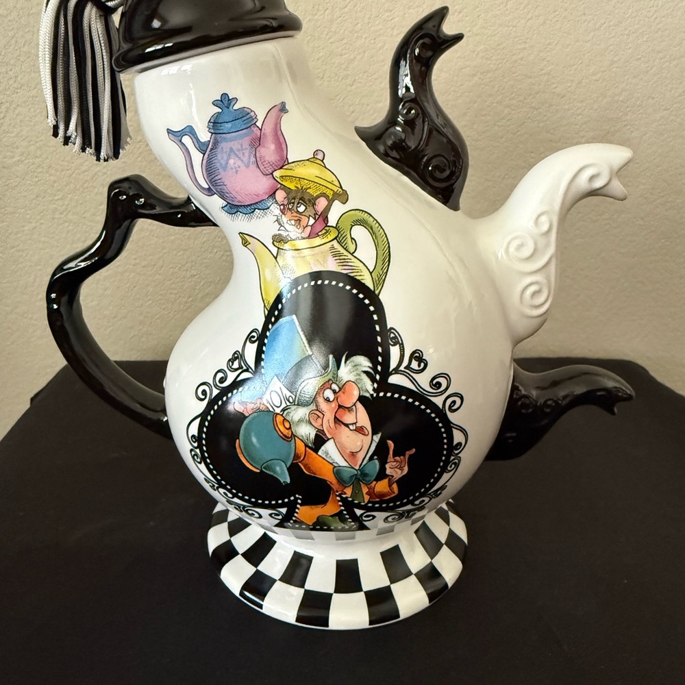 Disney Parks Alice in Wonderland Teapot and Cups Set. Mad Hatter Tea Party . - Picture 8 of 14